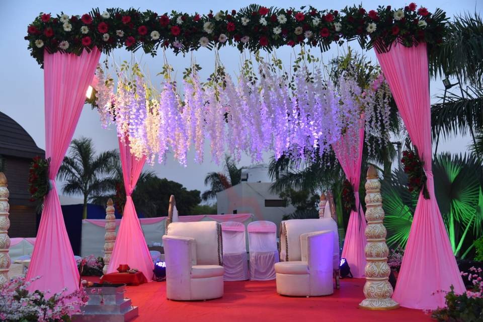 Perfect Wedding Decor Plan | Wedding Decorations, Flower Decoration, Marriage Decoration Melting Flowers Blog
